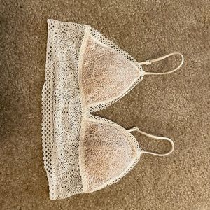 Bandeau type bra